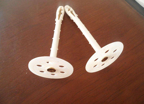 Plastic insulation nails
